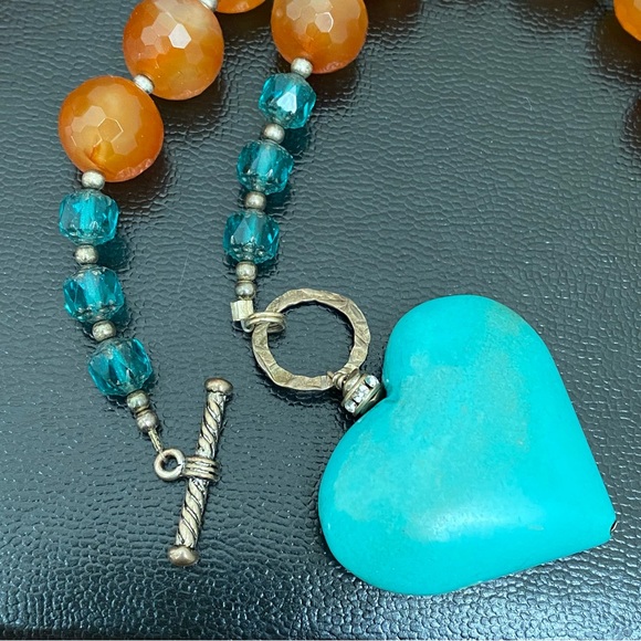 Handmade Agate Stone Crystal Faux Turquoise Heart Pendant Toggle Chunky Necklace - Picture 16 of 16